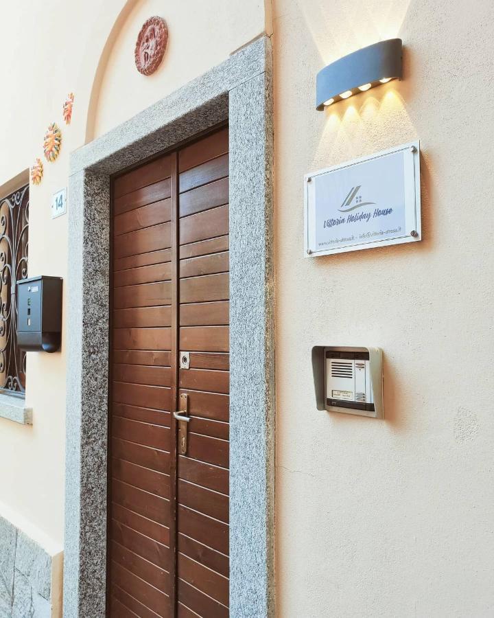 Vittoria Holiday House สเตรซา ภายนอก รูปภาพ